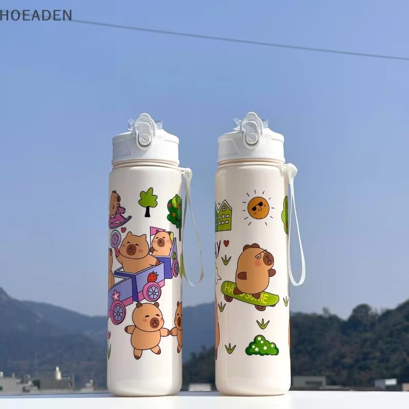 This cute capybara water bottle is 800ml, which makes it perfect for daily use with a straw. - Image 5