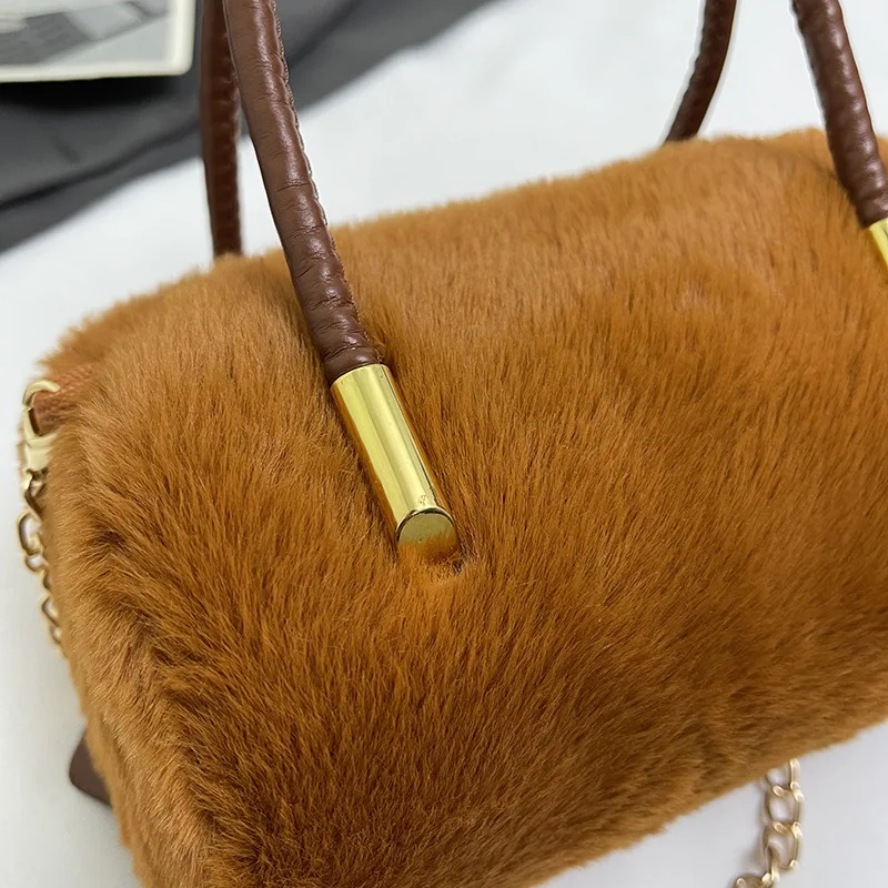 Customized Storage Bag with One Shoulder Diagonal Cross Kawaii Toy Fashion Capybara Plush Bag For Kids Birthday Present - Image 4