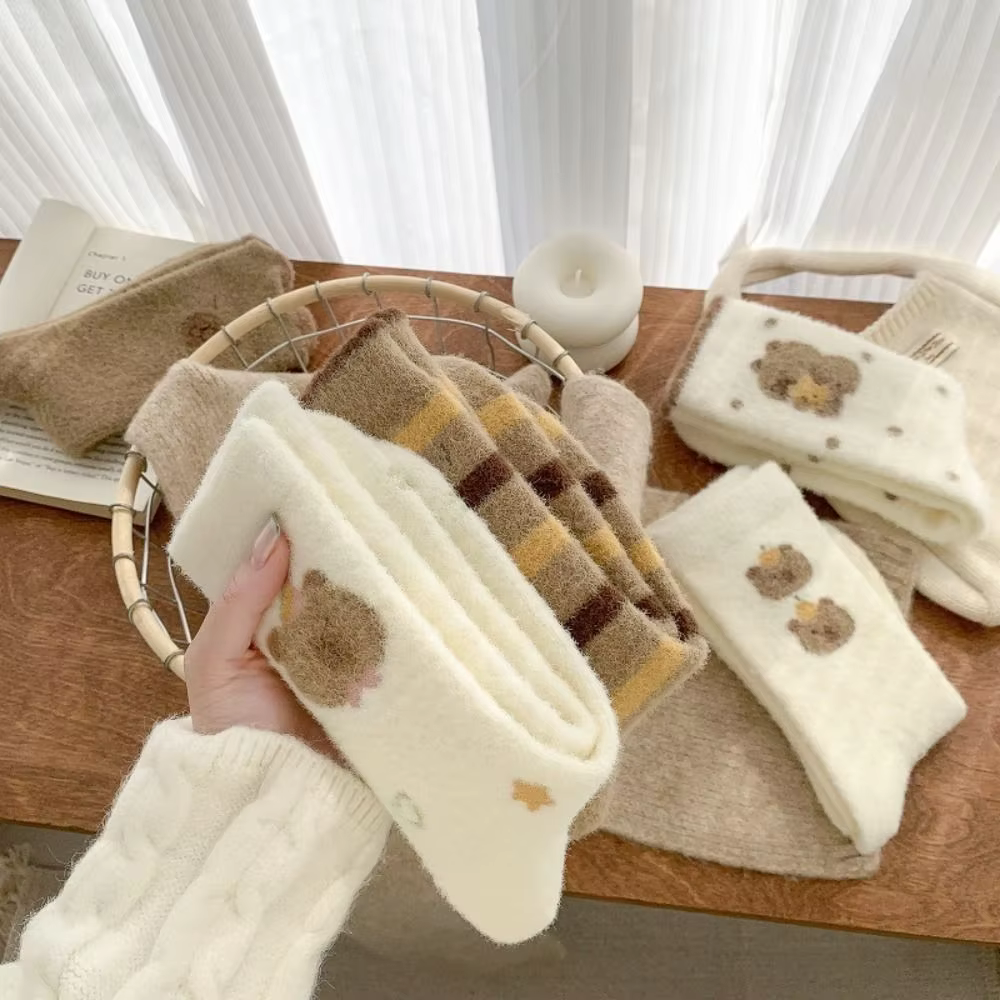 Cuddly Cartoon Anti-Slip Floor Sleep Socks with Stylish, Thick, Thermal Capybara Socks for Women and Girls - Image 5